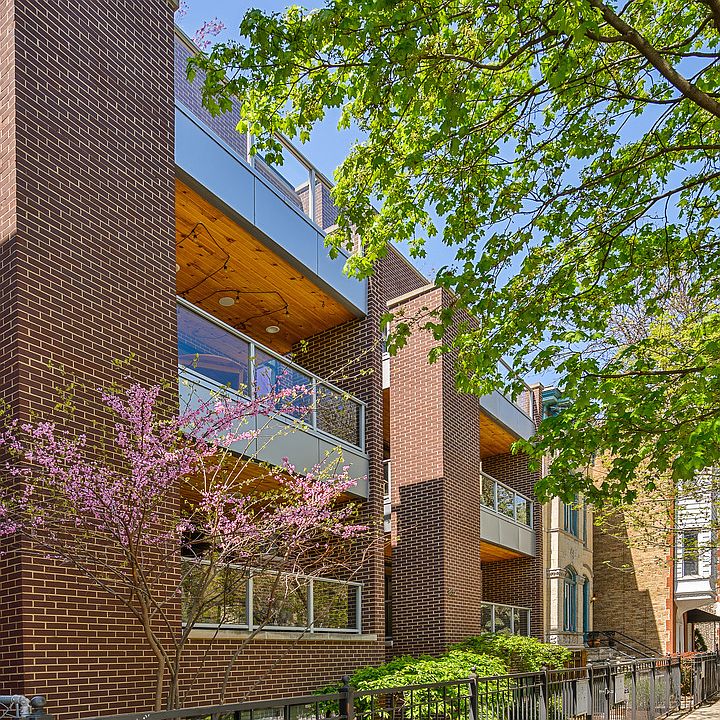 2nd image of 832 N Wolcott Ave #3-N
