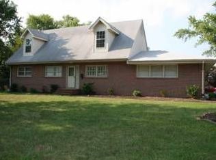 212 Colony Rd, Newport News, VA 23602