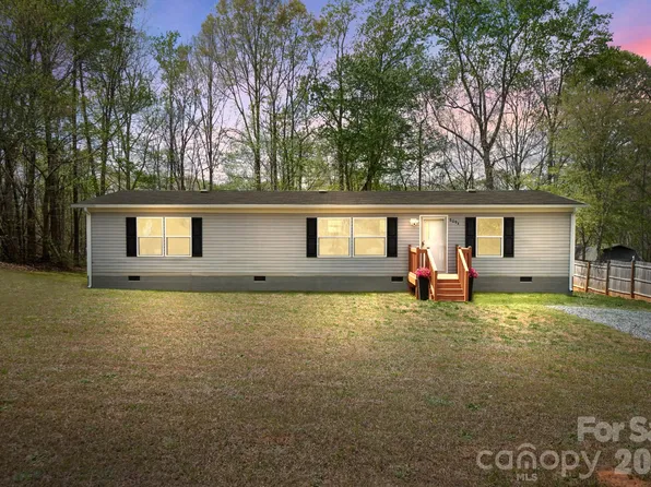 6094 Burnhurst Ln, Denver, NC 28037