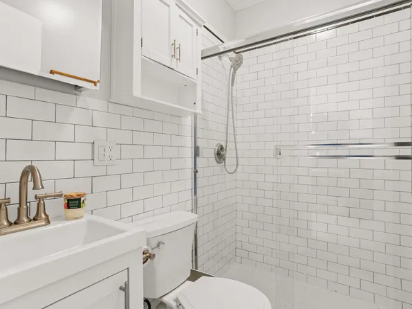 204 6th Street image 13 of 15