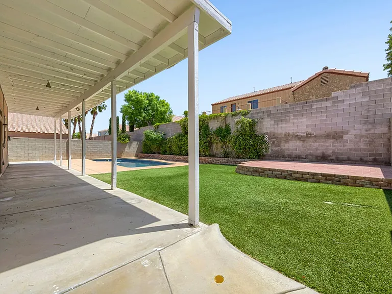 946 Saddle Horn Dr — Photo 25