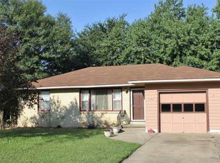 1305 Crescent Dr, El Dorado, KS 67042