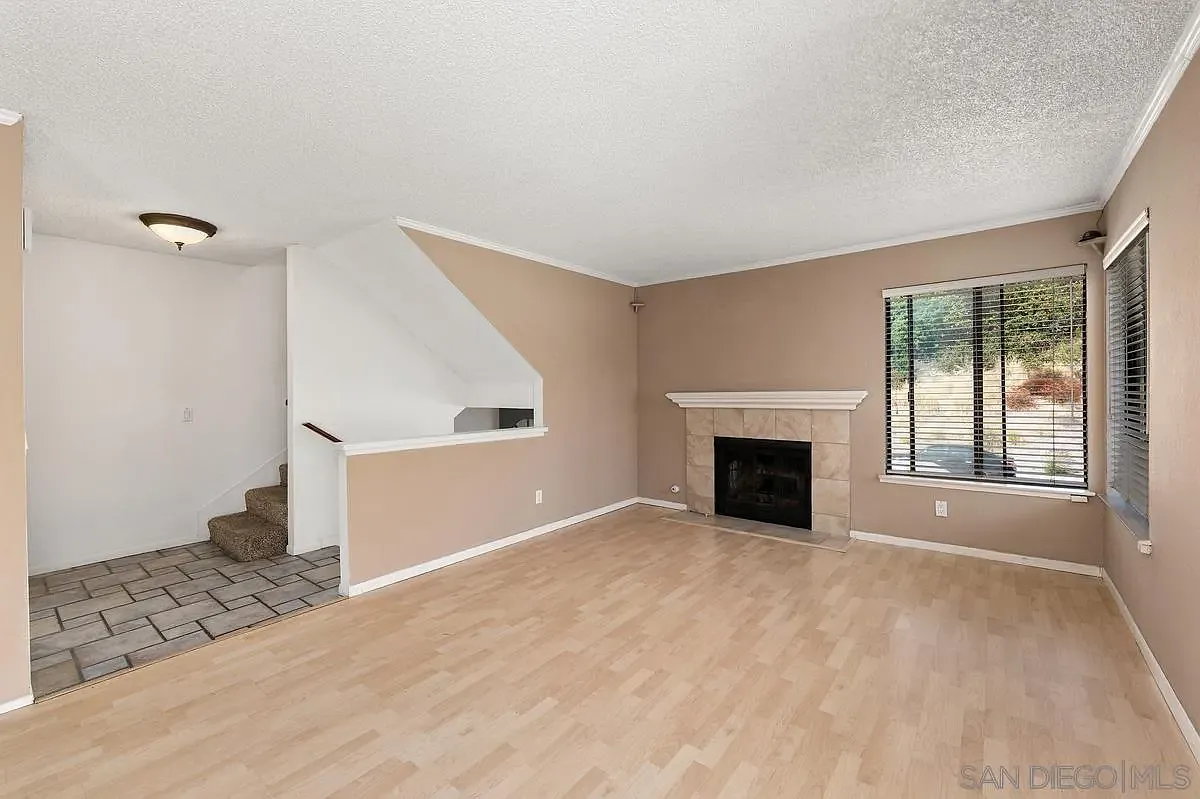 2 bed, 2.5 bath, 1341 sqft, $3,350 — Photo 4