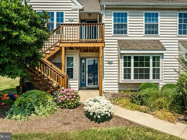 201 Lexington Way, Morgantown, PA 19543