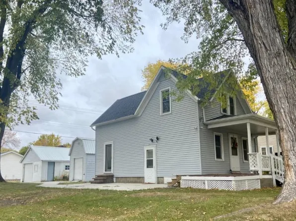 803 N 7th St, Montevideo, MN 56265