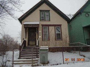 2727 N 8th St, Milwaukee, WI 53206