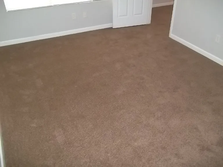 610 Waynes Ct SE — Photo 7