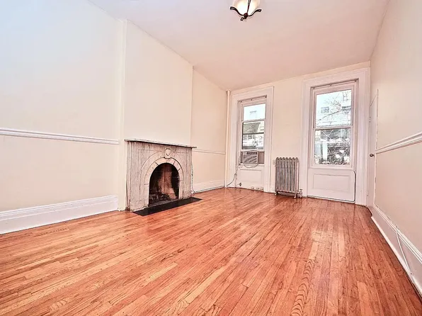 449 West 22nd Street 3 image 2 of 10