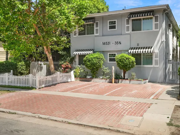 14531 Dickens St, Sherman Oaks, CA 91403