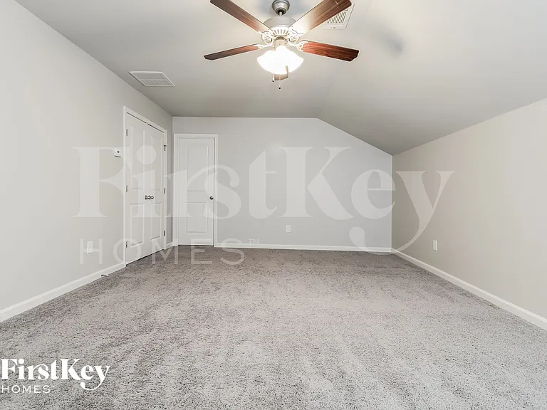 4648 Brayden Dr — Photo 7