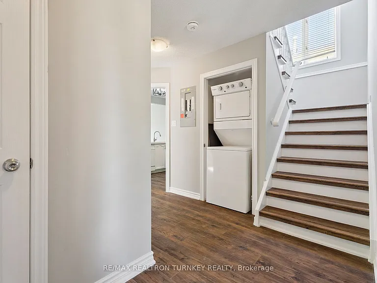62 Arthur Ave #UPPER — Photo 7