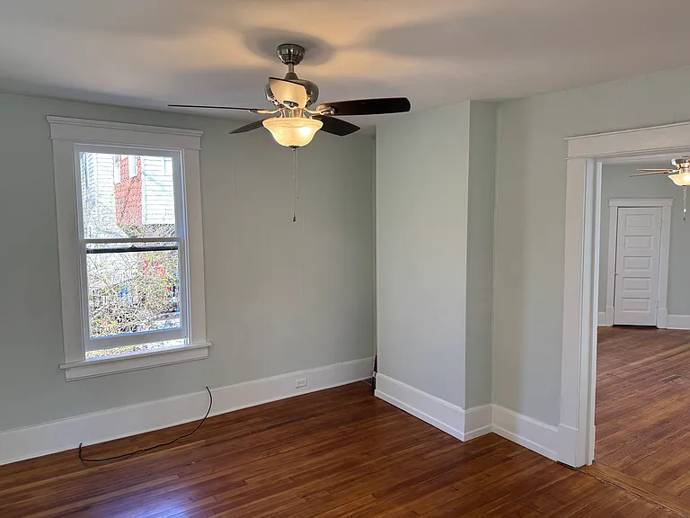 381 S French Broad Ave #3 — Photo 3