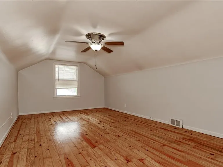 1752 Brainard Rd — Photo 23