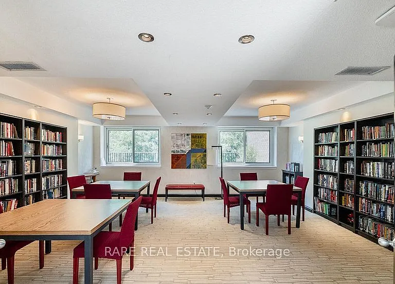 225 Davenport Rd #507 — Photo 8