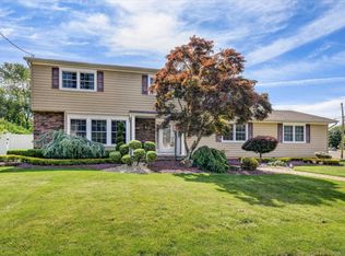 20 Lake Louise Rd, Morganville, NJ 07751