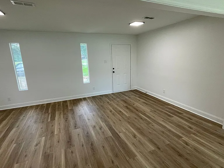 1509 Madden Rd — Photo 5