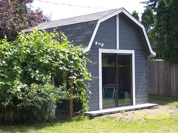 Storage Shed in back yard.