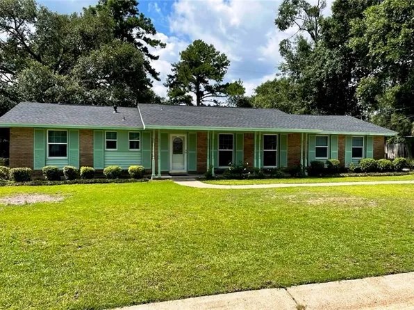 1612 Hillandale Dr, Mobile, AL 36693