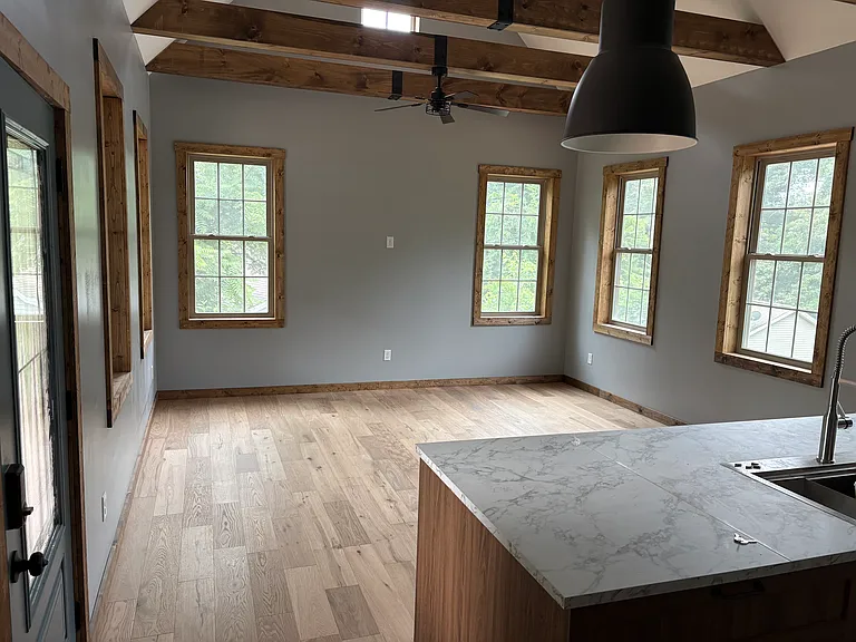46 Toms Park Cir — Photo 4