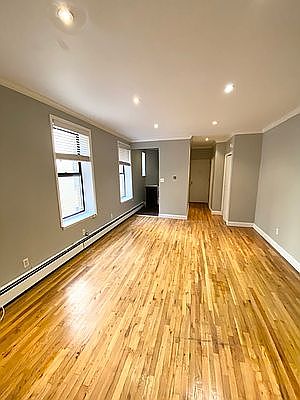 5th image of 211 W 146th St APT 6L