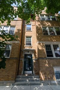 2304 W Jarvis Ave APT 3, Chicago, IL, 60645