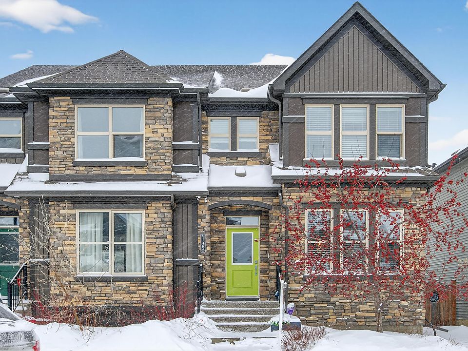 1st image of 135 Gilmore Way