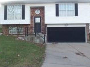 5859 Parkmont Dr, Imperial, MO 63052