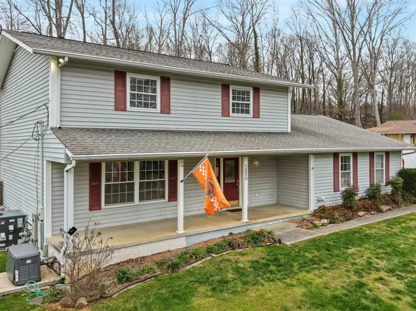 1230 Live Oak Cir, Knoxville, TN 37932