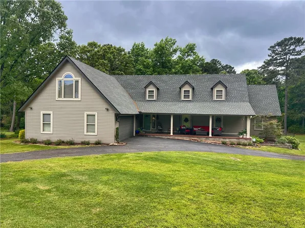 1402 Normandy Cir, Russellville, AR 72802