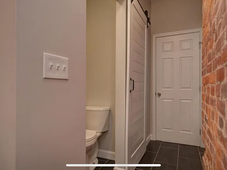 155 Miami Ave — Photo 12