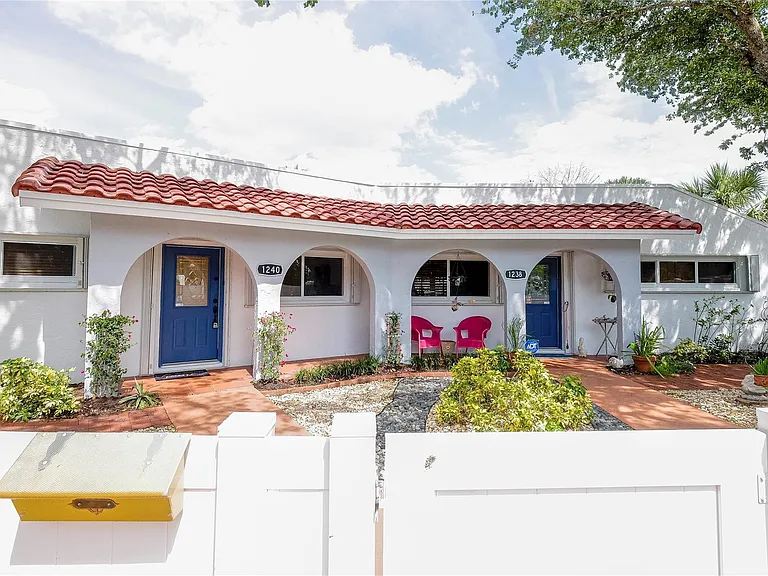 1240 SW 13th Cir — Photo 47