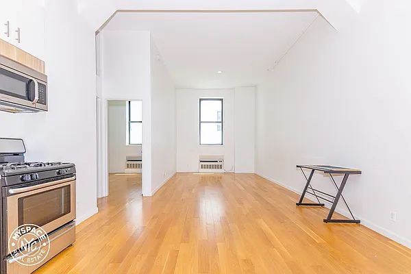 Rented by MySpaceNYC | media 29