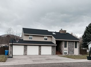 6122 Fruitwood Ln, Pocatello, ID 83204