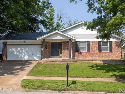531 Charoak Dr, Ballwin, MO, 63021
