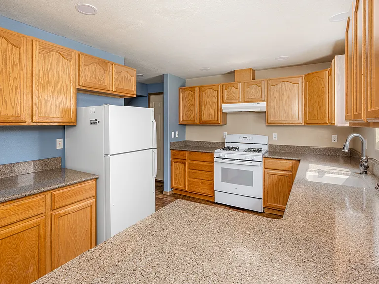 748 NE Mason Rd — Photo 13