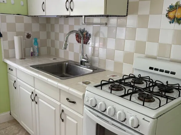 13330 SW 79th St #2, Miami, FL 33183