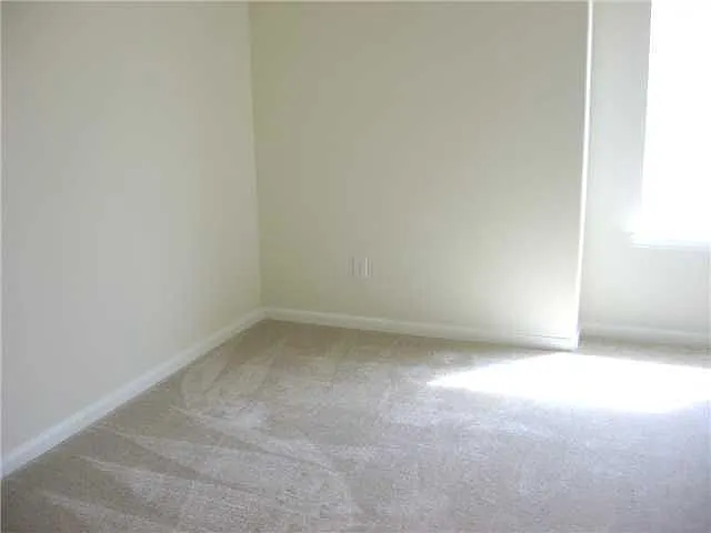 15918 Langhamwood Ln — Photo 7
