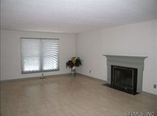 625 Grandview Dr, Edwardsville, IL 62025