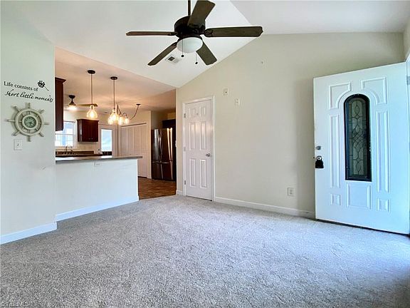 3rd image of 425 Hallie Long Ln