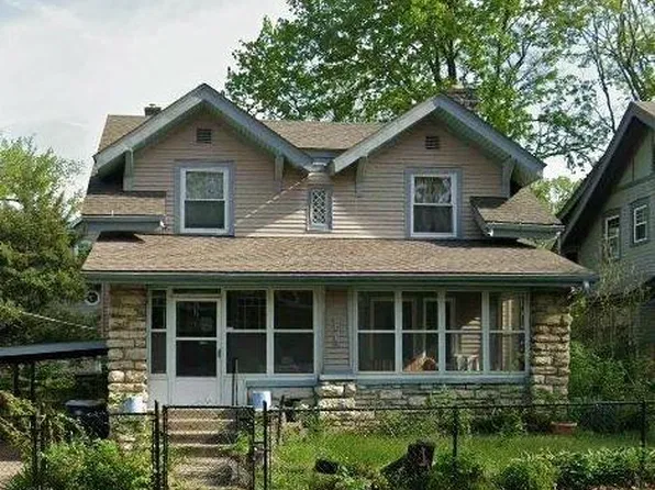 1218 W 38th St, Kansas City, MO 64111