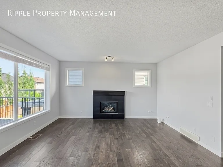 118 Panora Ct NW — Photo 7