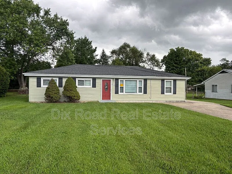 272 Symmes Rd