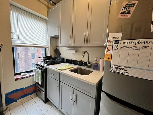 Rented by Mdays Realty | media 3