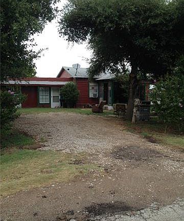 2nd image of 4301 Vz County Road 1910