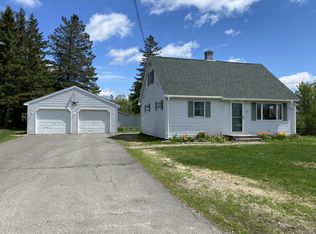 7 Pioneer Ave, Caribou, ME 04736
