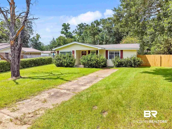 20 Robbie Ln, Saraland, AL 36571
