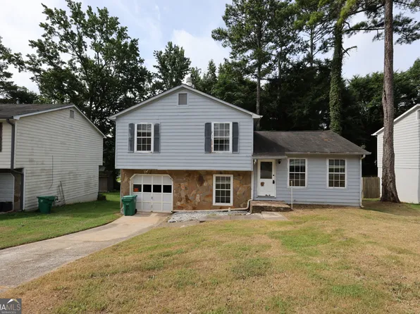 5589 Emerald Gln, Stone Mountain, GA 30088