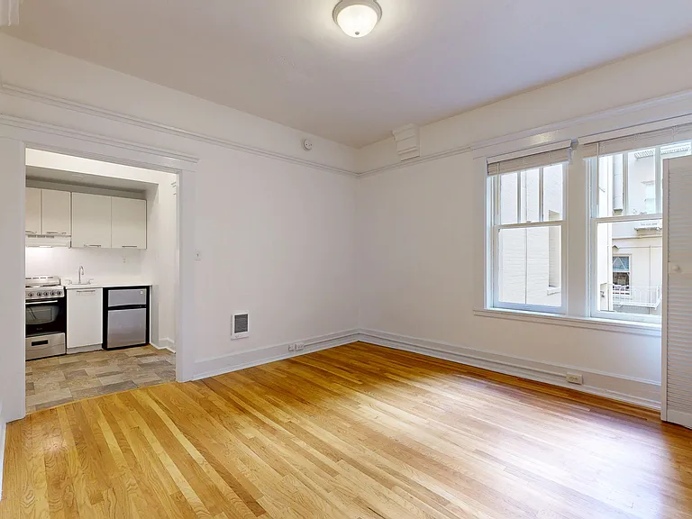 980 Bush St #114 — Photo 2