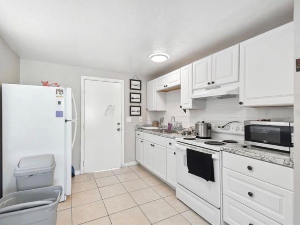 tampa-florida-82242378 picture