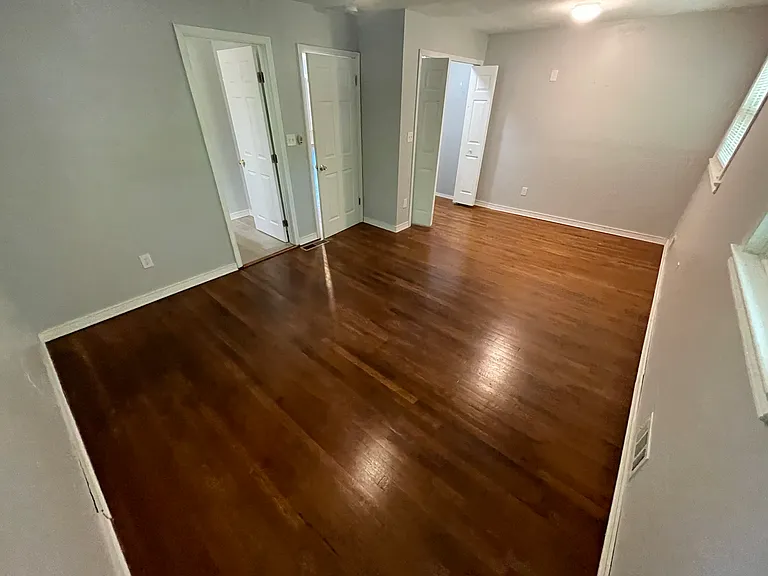 869 Jefferson Ave — Photo 13